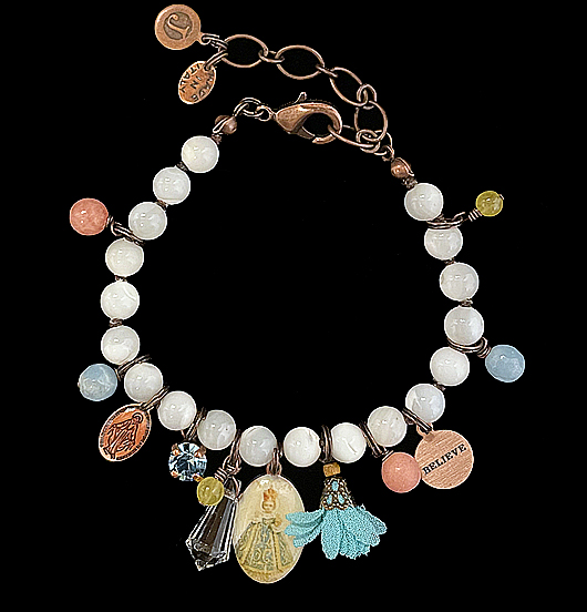 COLLANE | Sacro e Profano | Collana in madreperla bianca con ciondoli