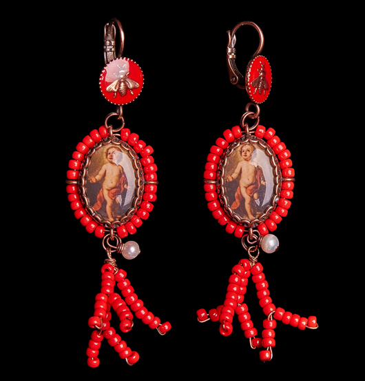 ORECCHINI | Sacro e Profano | Orecchini con resine e perline 